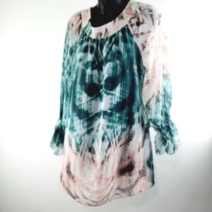 Chic Women's Long Sleeve Top in Green and Pink